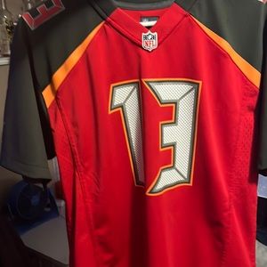 Mike evans jersey size XL